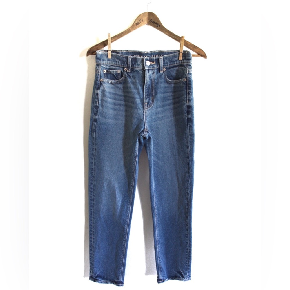 American Eagle Super High Rise Straight Jeans Preowned Distressed 0 Short